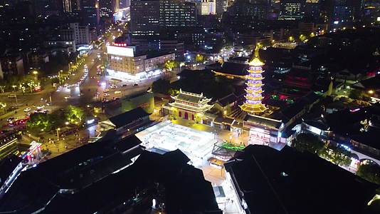 无锡南禅寺夜景4k航拍视频的预览图