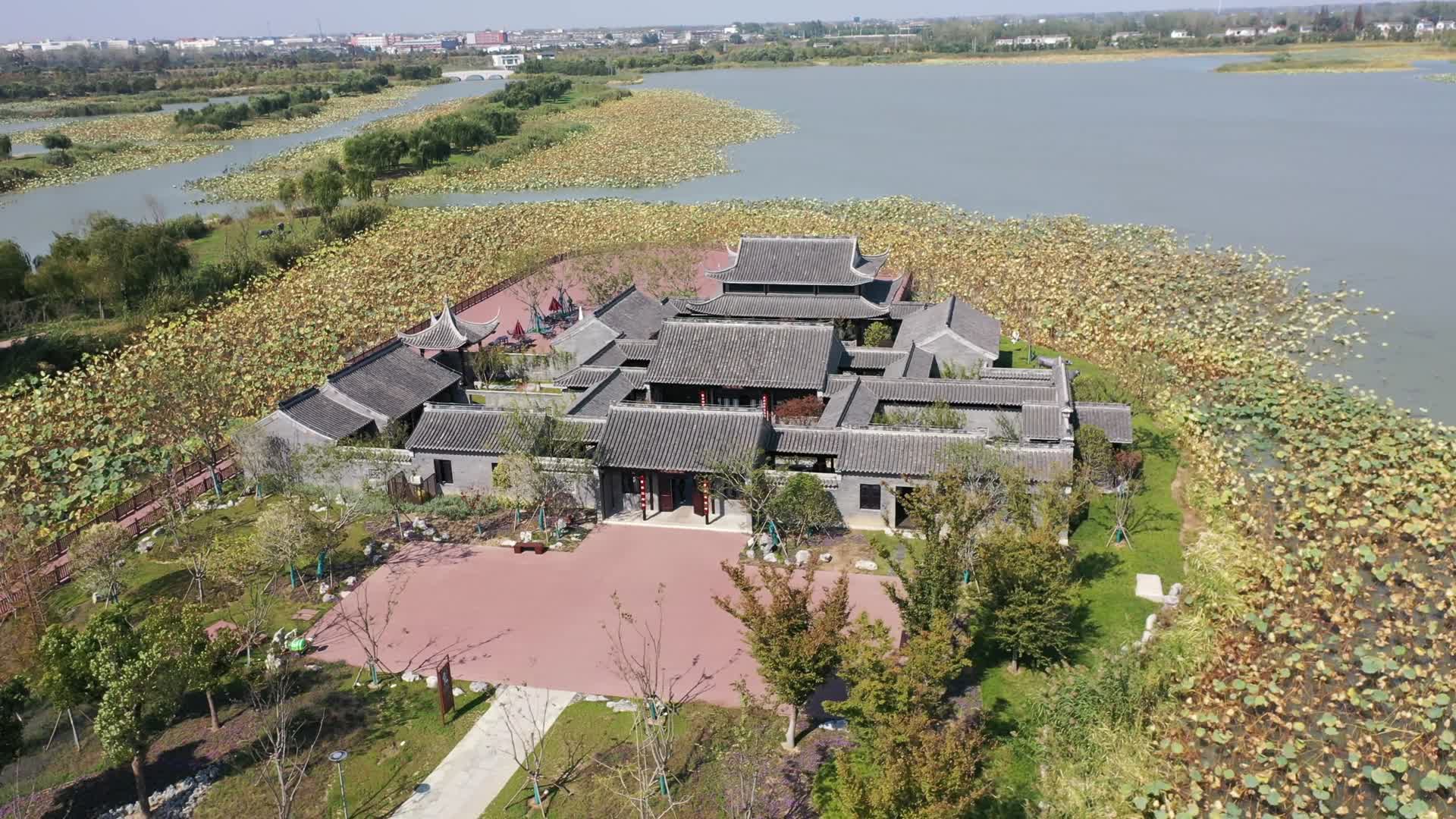 扬州北湖湿地公园别墅区航拍视频的预览图