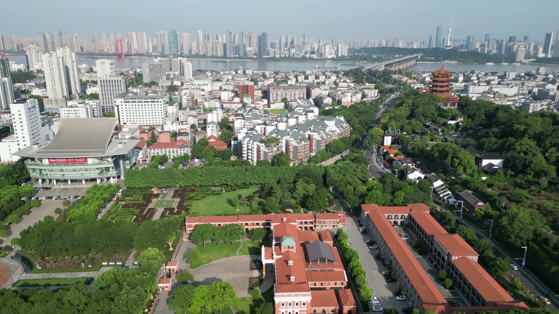 航拍武汉辛亥革命武昌起义纪念馆视频的预览图