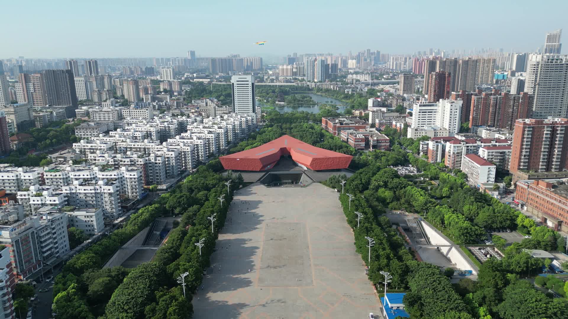 航拍武汉辛亥革命武昌起义纪念馆视频的预览图