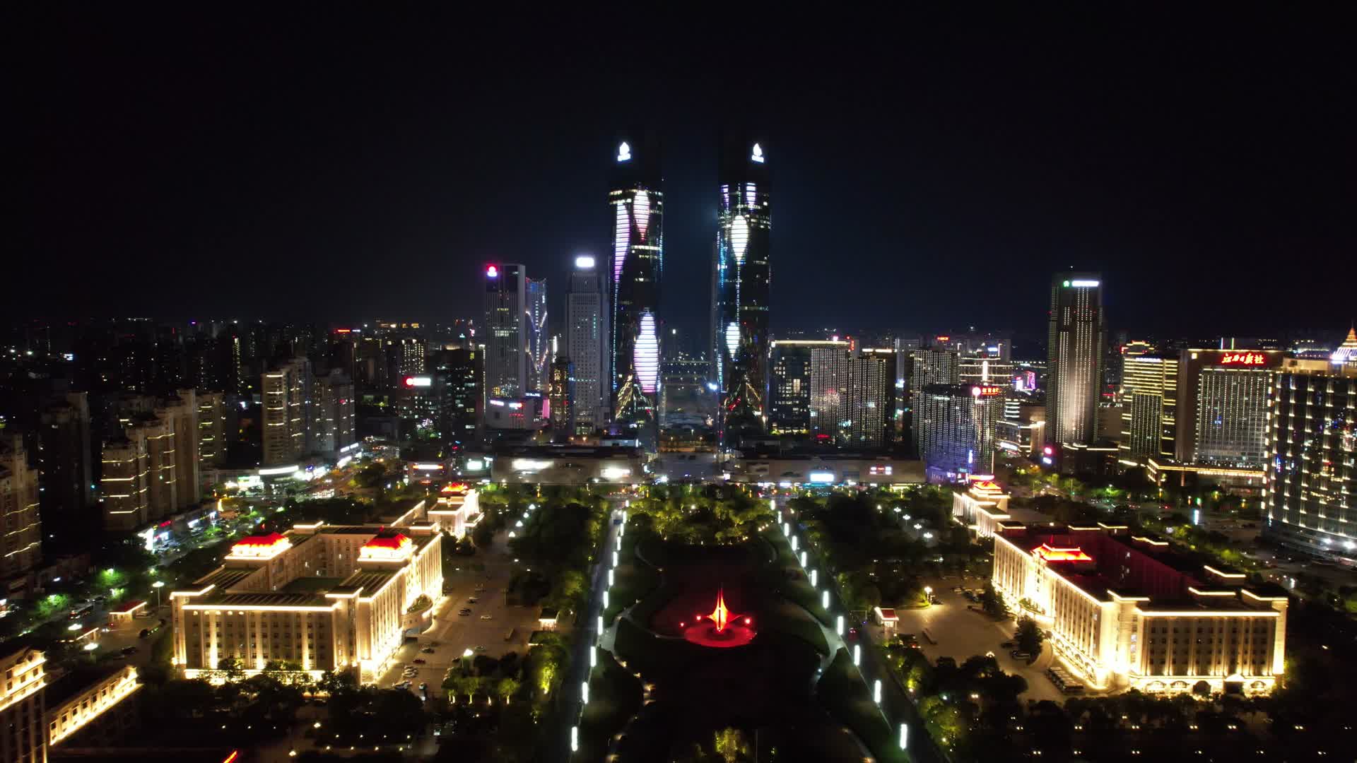 航拍江西南昌双塔红谷滩行政广场夜景视频的预览图