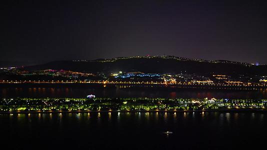 航拍湖南长沙湘江橘子洲夜景视频的预览图