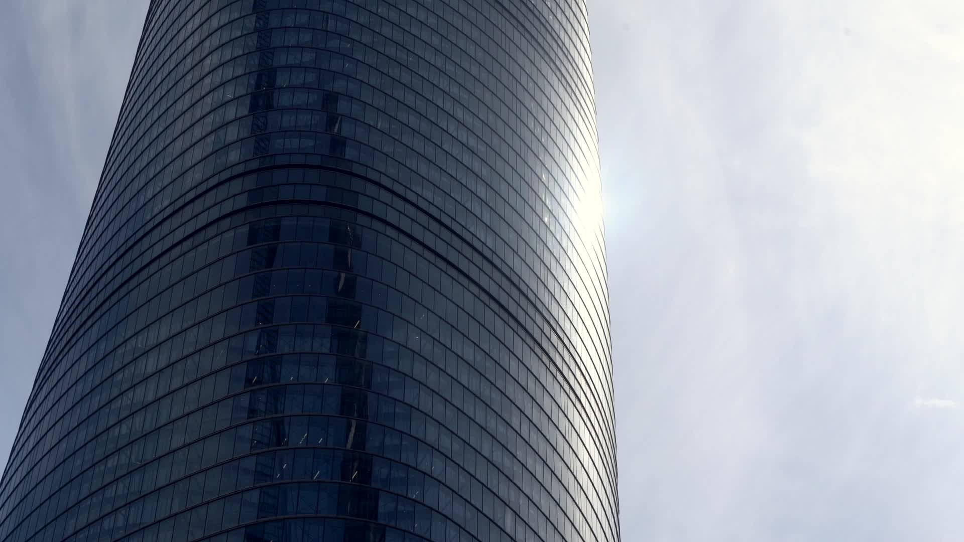 上海中心大厦城市高楼特写4K视频的预览图