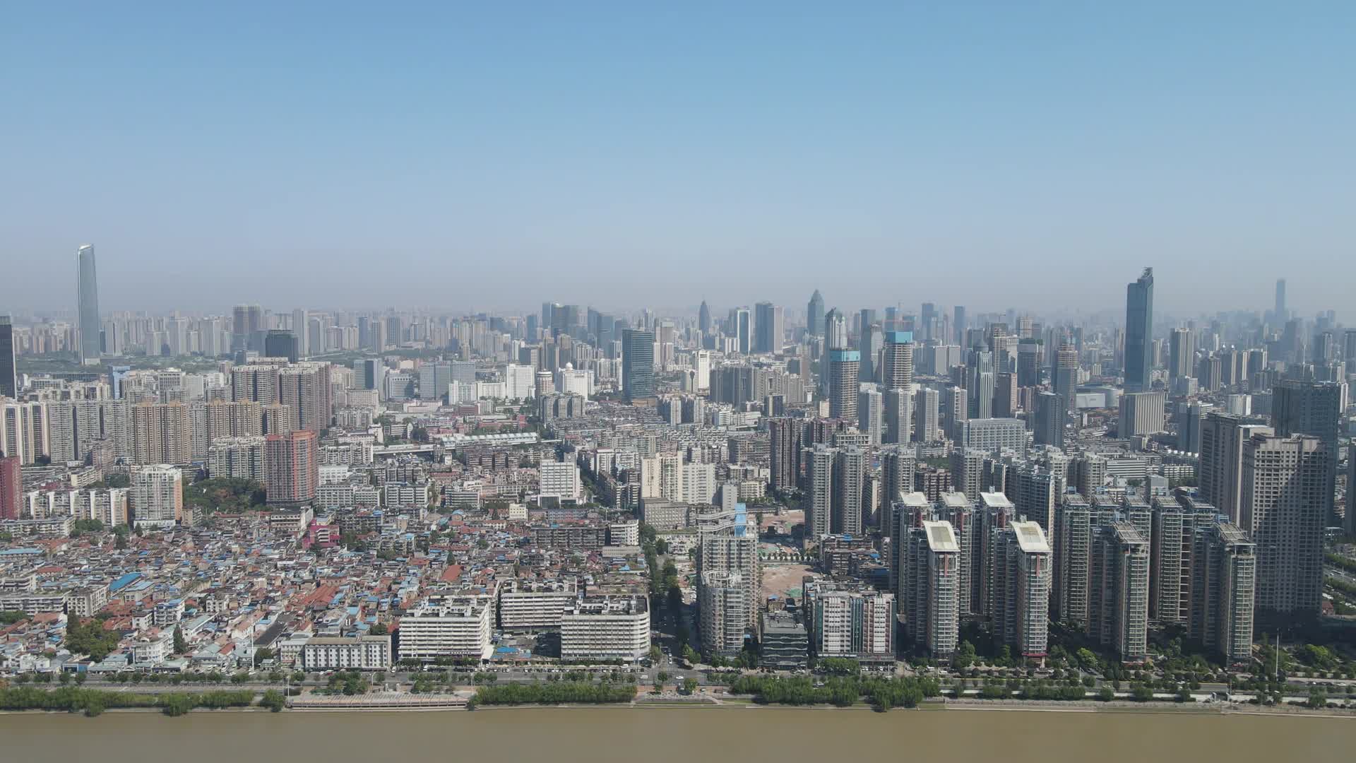 湖北武汉城市天际线高楼建筑航拍视频的预览图