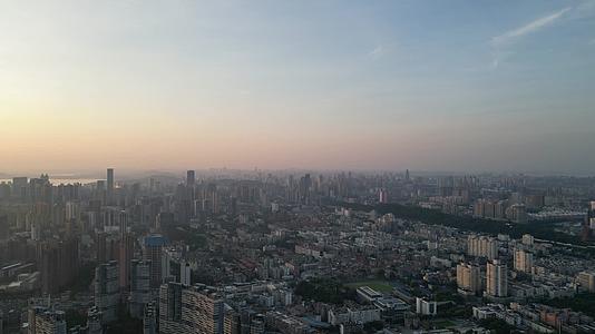 航拍湖北武汉汉口城市风光视频的预览图