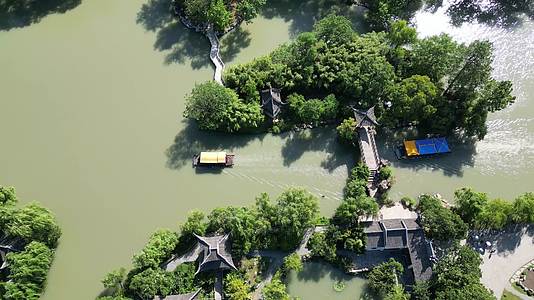 航拍江苏扬州瘦西湖5A景区视频的预览图