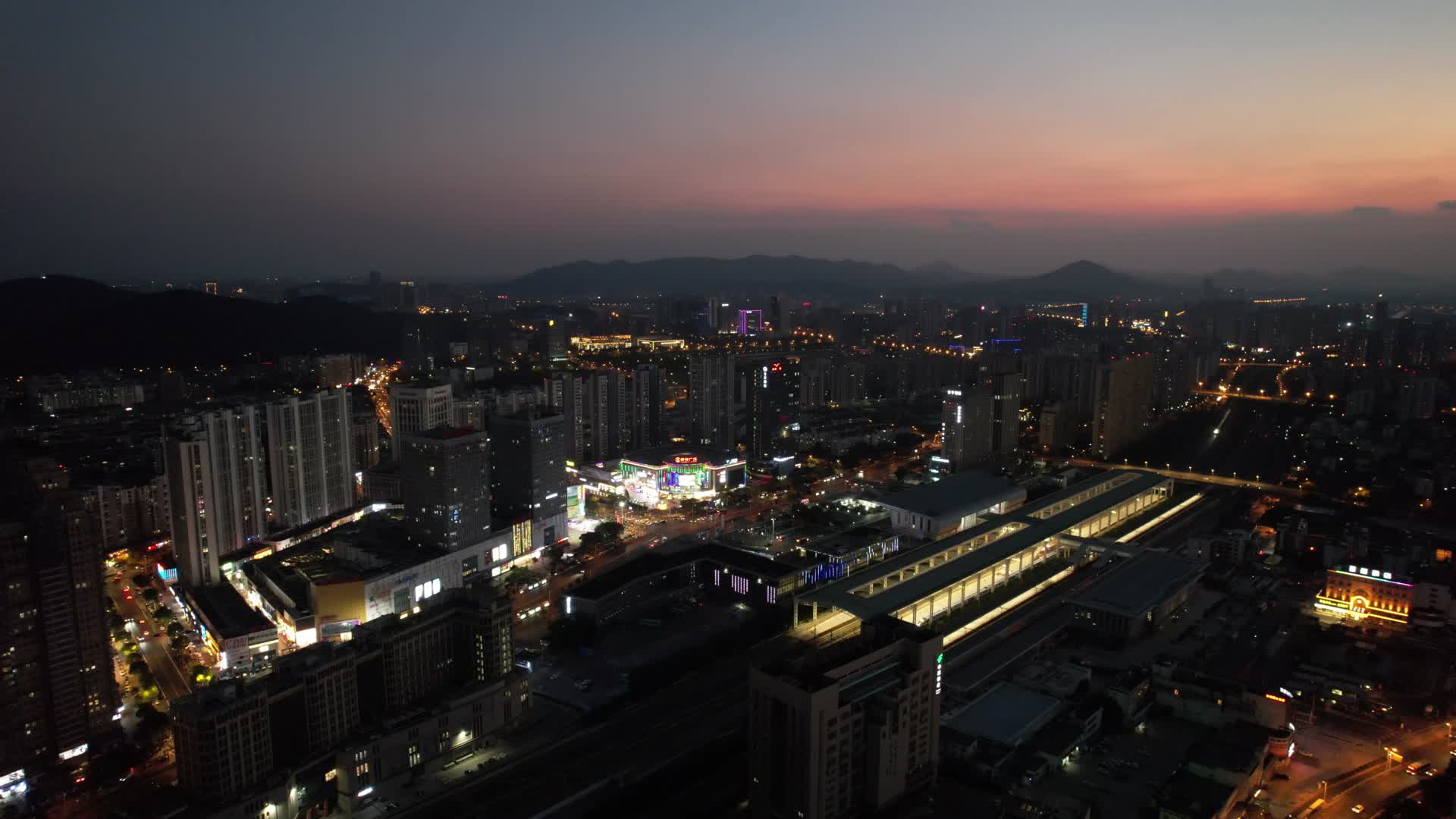航拍江苏镇江城市夜景灯光视频的预览图