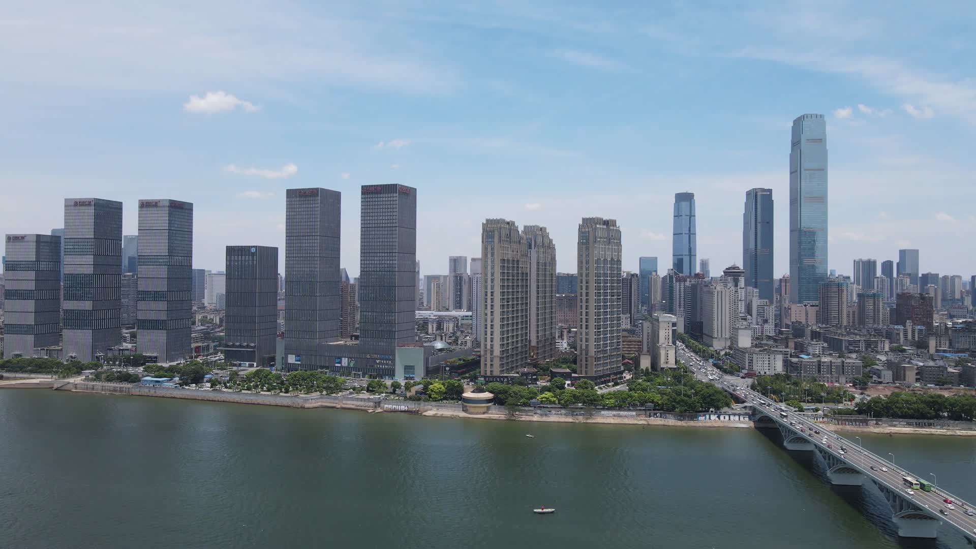 湖南长沙城市风光交通航拍视频的预览图