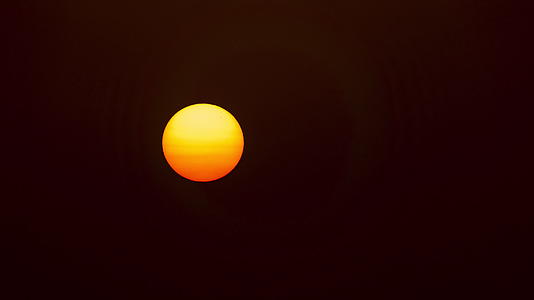太阳日出日落长焦延时实拍视频的预览图