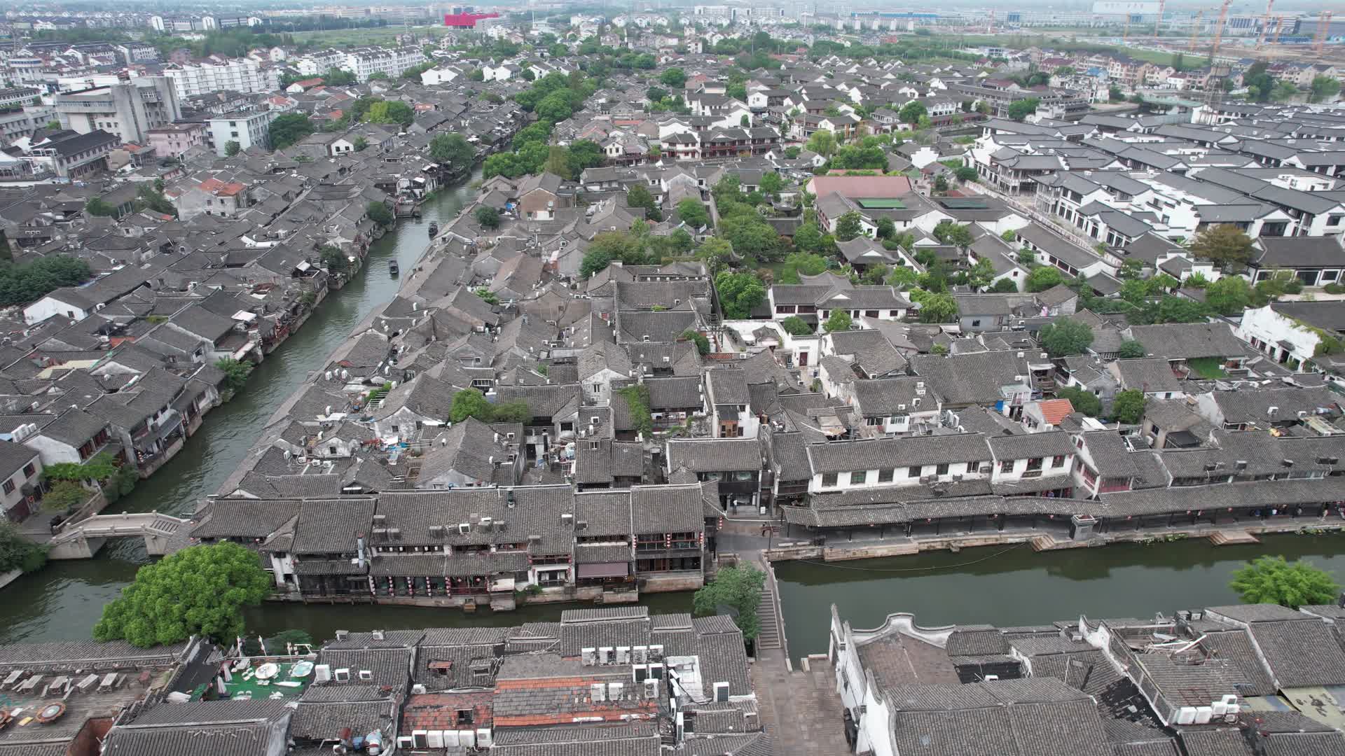 航拍浙江嘉善西塘古镇景区视频的预览图