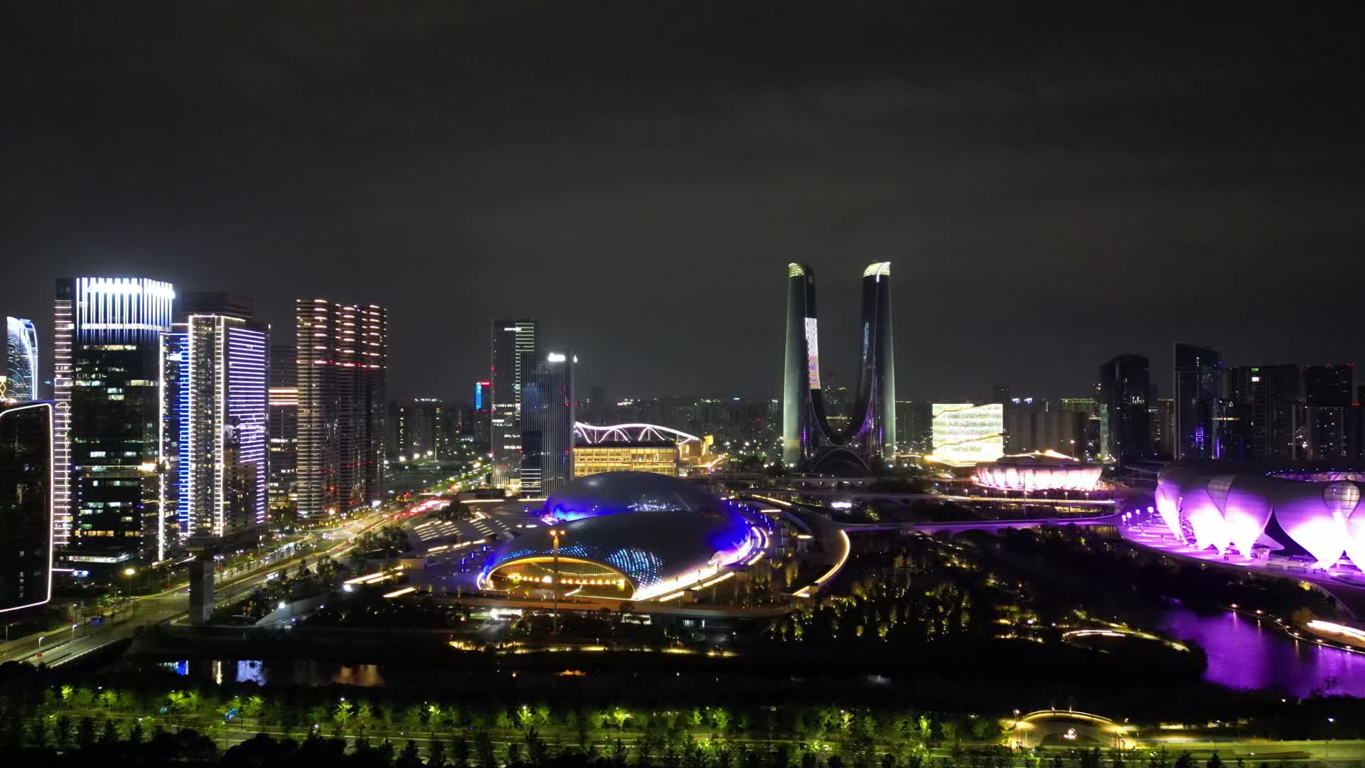 航拍浙江杭州奥体博览城夜景视频的预览图