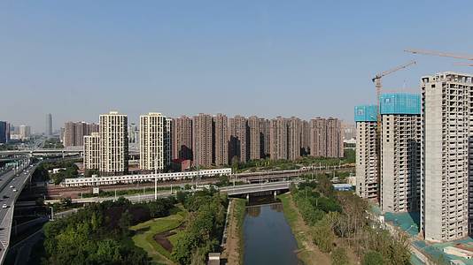 河南郑州城市高楼建筑航拍视频的预览图