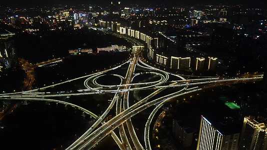 河南郑州城市交通航拍视频的预览图