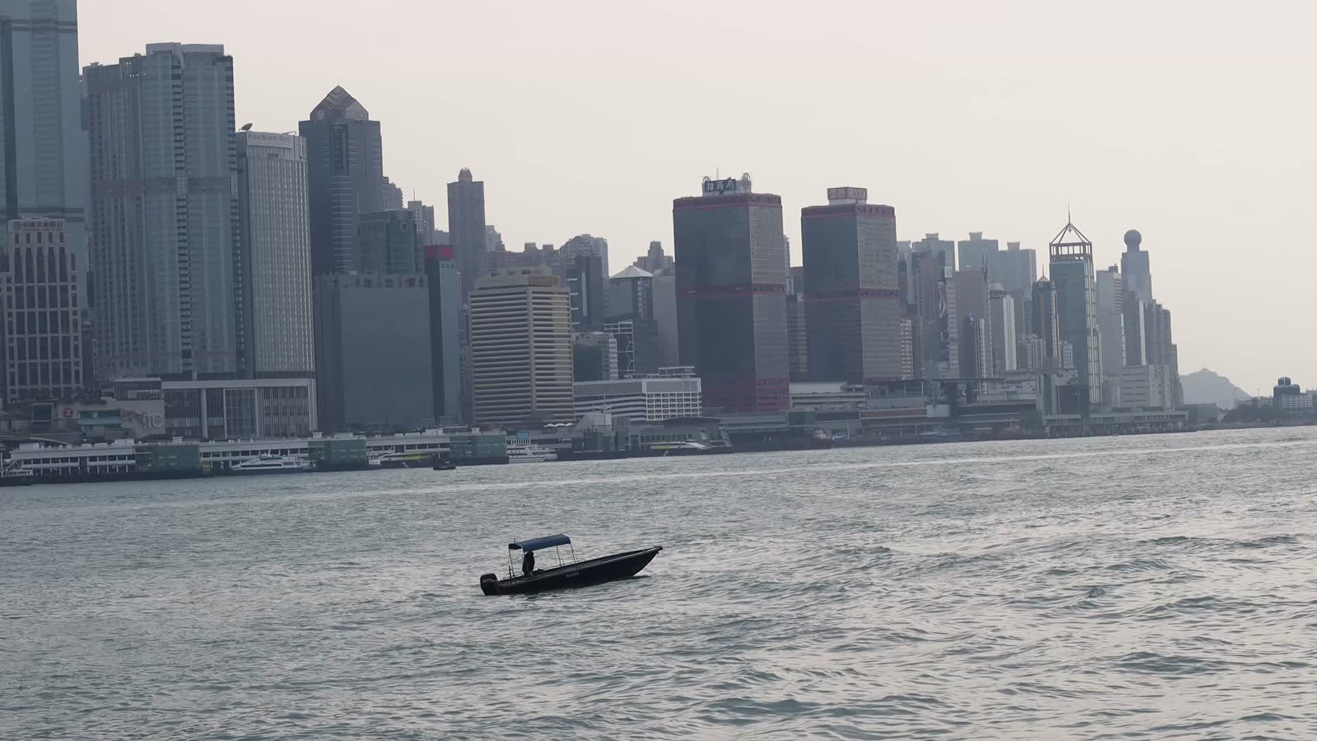 香港维港上的轮船合集视频的预览图