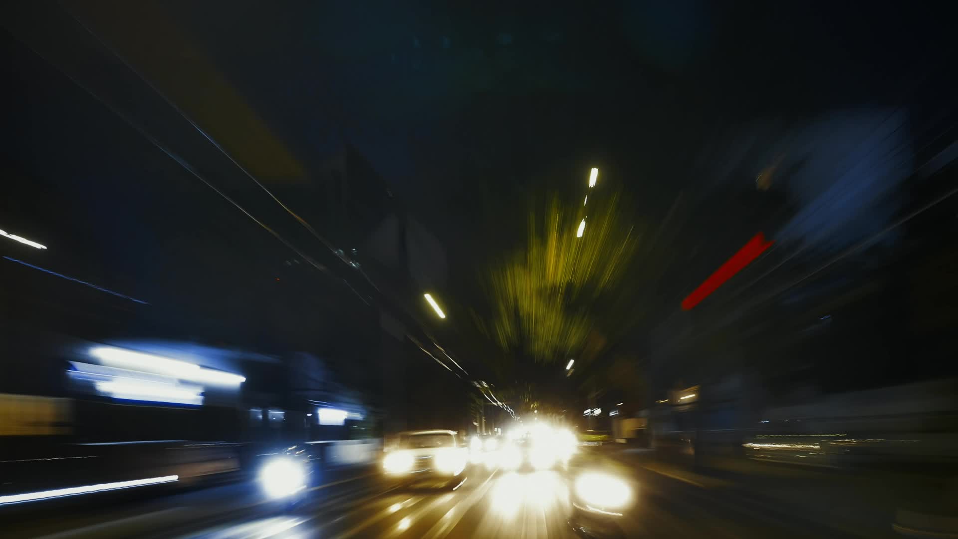 延时摄影夜晚迷幻氛围跟随汽车行驶穿梭在城市中视频的预览图