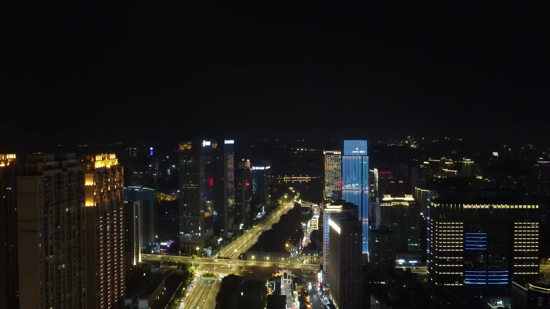 武汉楚河汉街夜景灯光航拍视频的预览图
