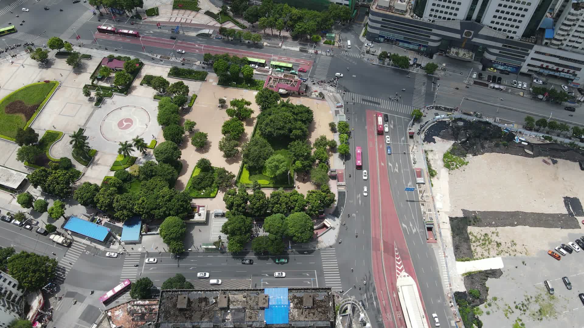 南宁朝阳广场航拍视频的预览图