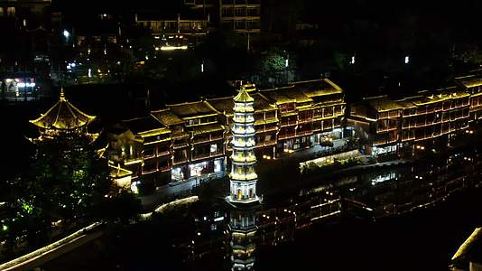 湘西凤凰古城夜景航拍视频的预览图