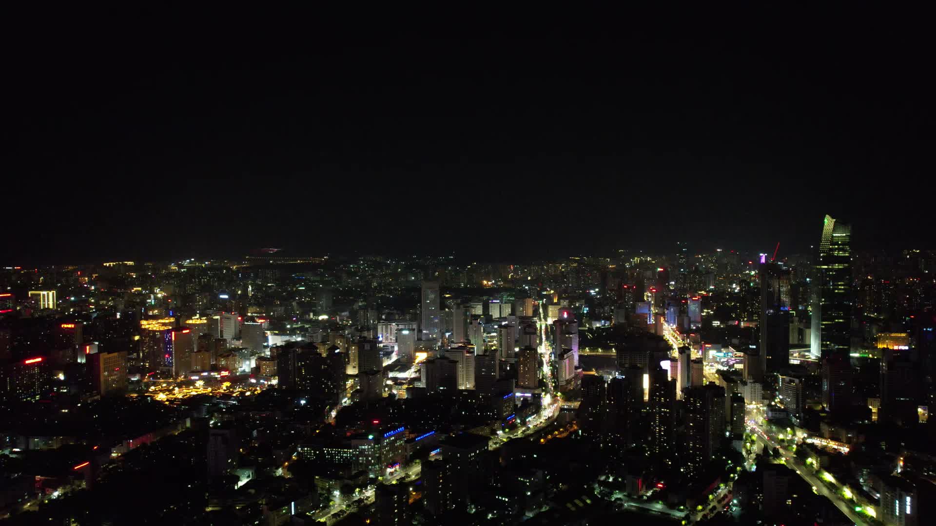 云南昆明商业圈城市夜景灯光航拍视频的预览图