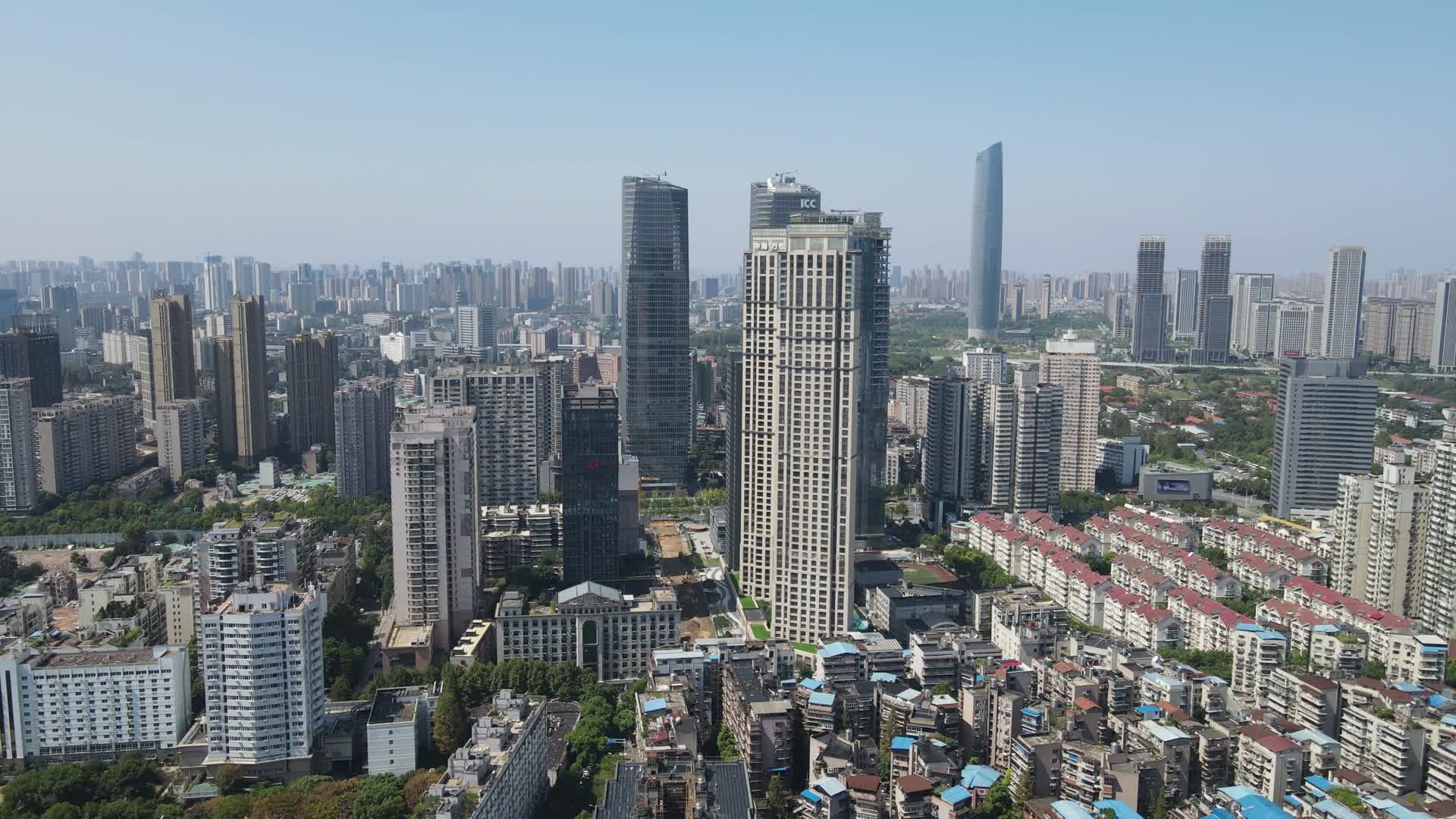 武汉汉口城市风光航拍视频的预览图