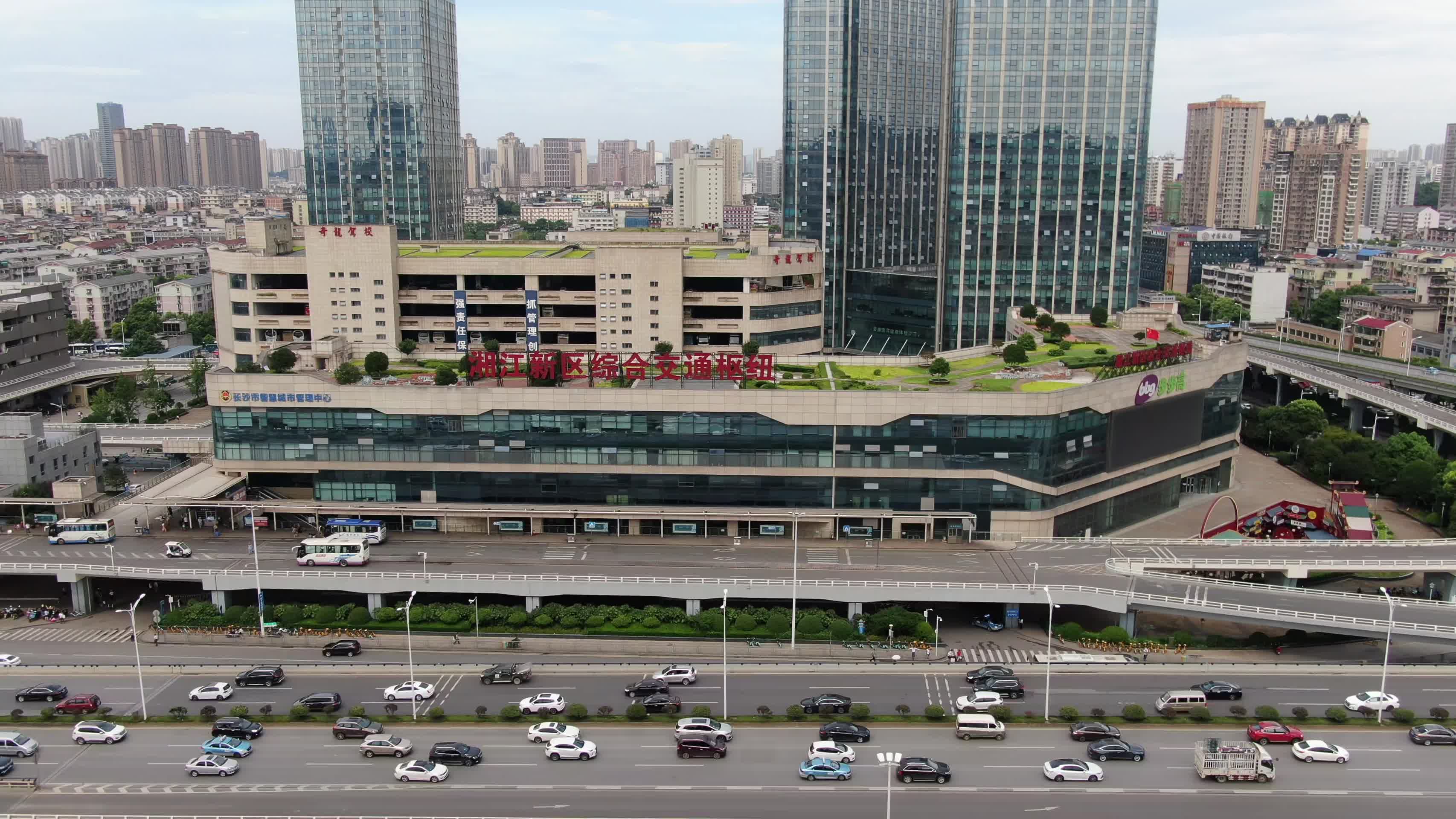 长沙望城城市交通航拍视频的预览图
