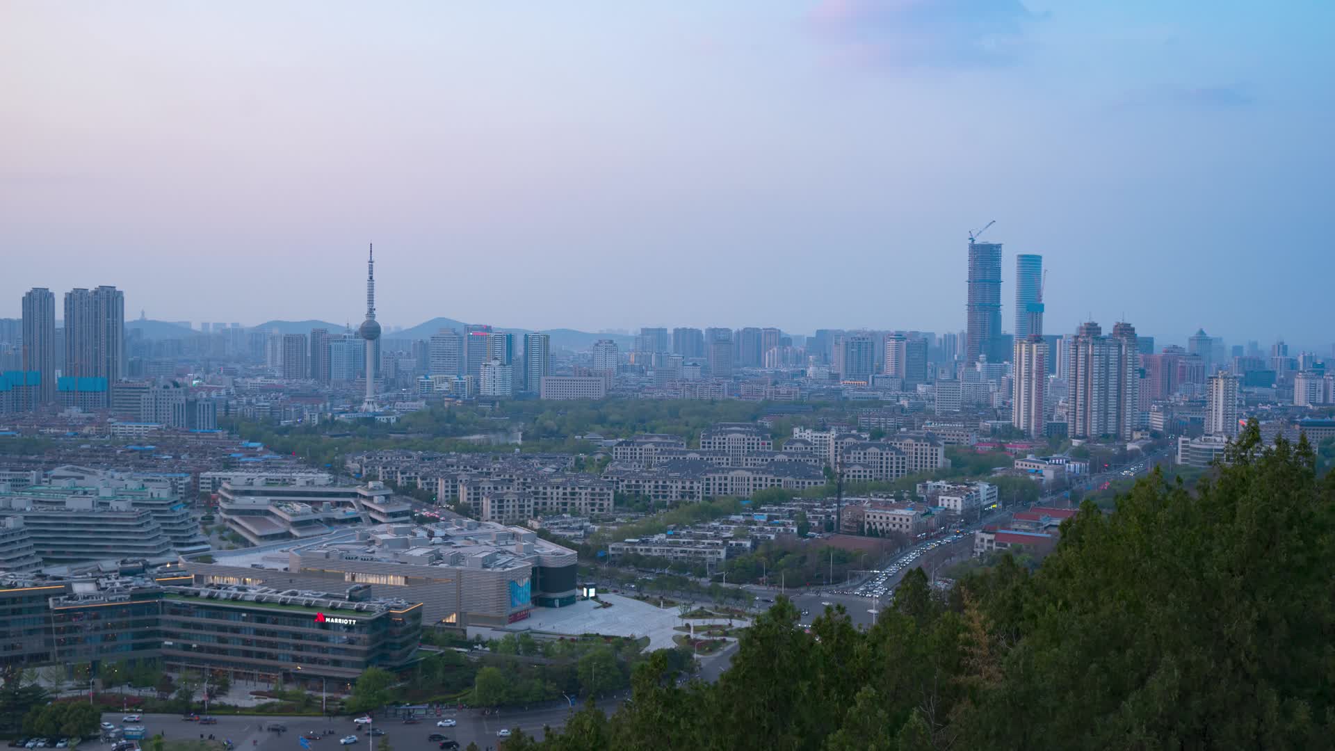 徐州市中心日转夜视频的预览图