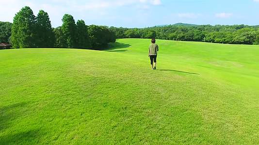 草坪绿地高尔夫场地视频的预览图