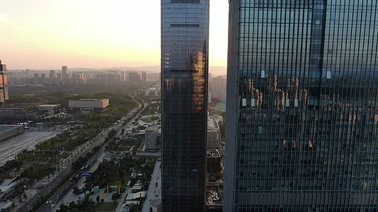 城市商务建筑高楼大厦航拍视频的预览图