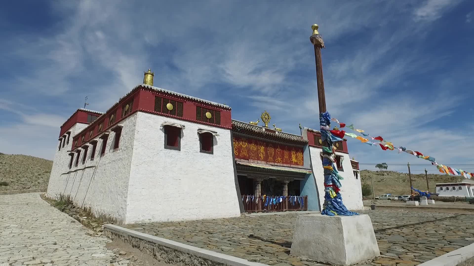 内蒙古乌兰察布四子王旗锡拉木伦庙航拍视频的预览图