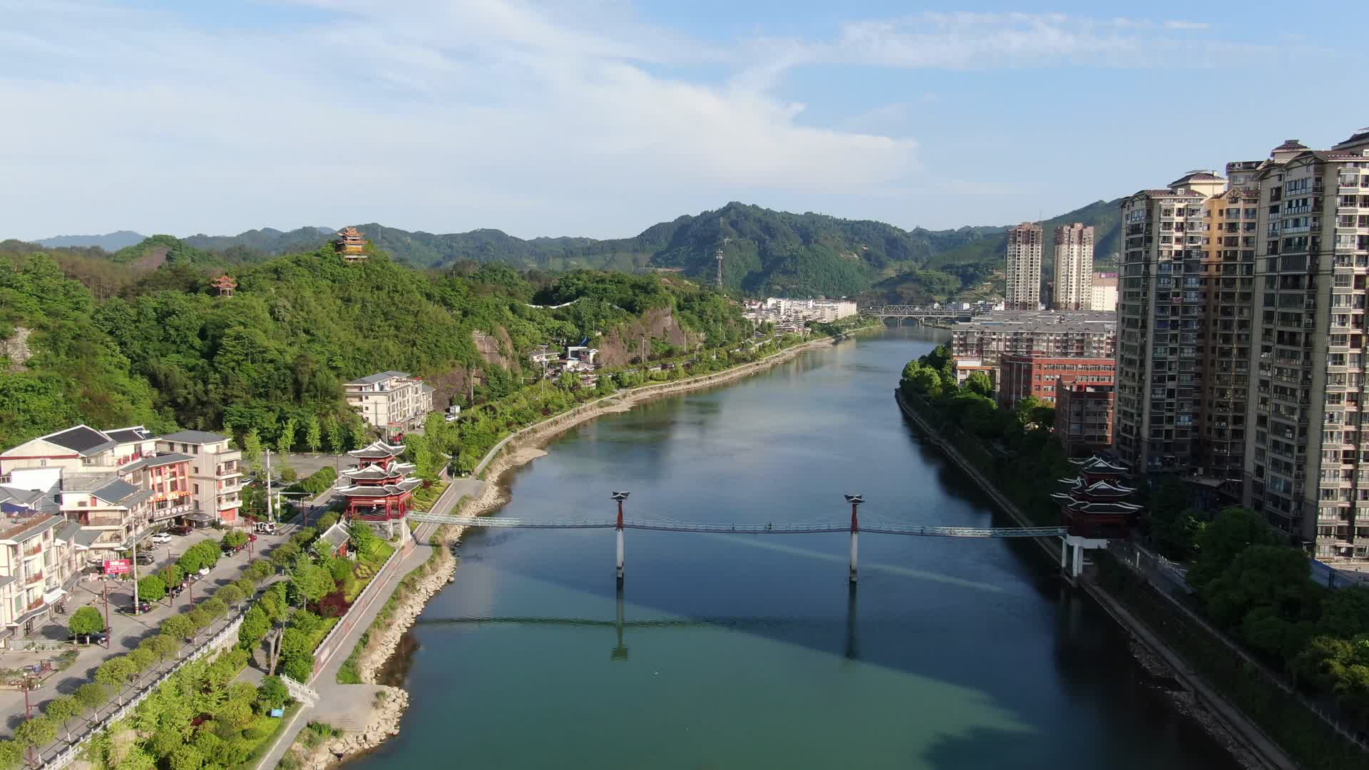 湖南新晃城市风光航拍视频的预览图