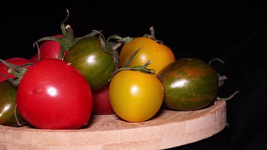 彩色小番茄水果番茄视频的预览图