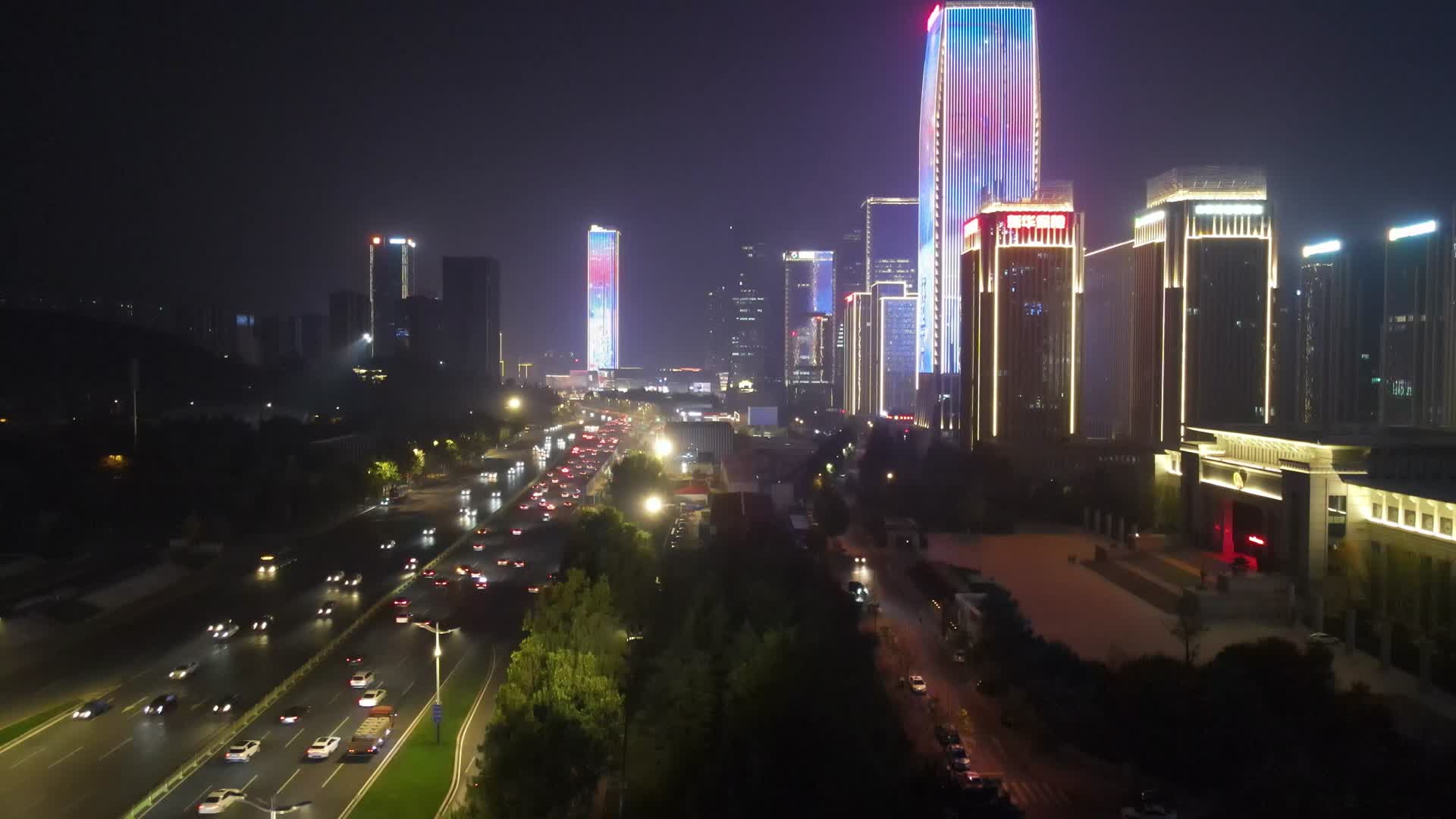济南经十路夜景交通实拍视频的预览图