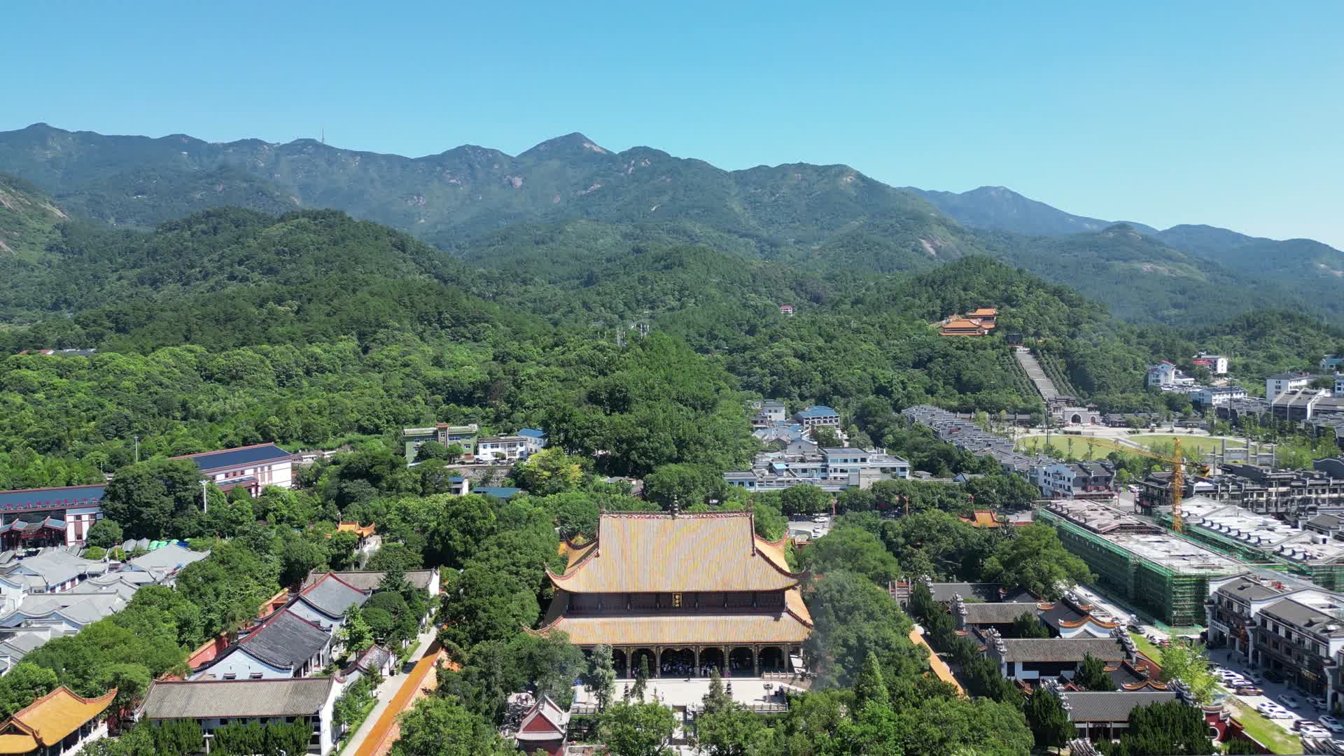 航拍南岳衡山大庙5A景区视频的预览图