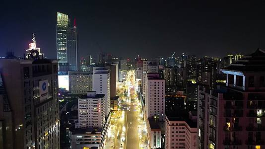 航拍云南昆明城市交通大道夜景视频的预览图