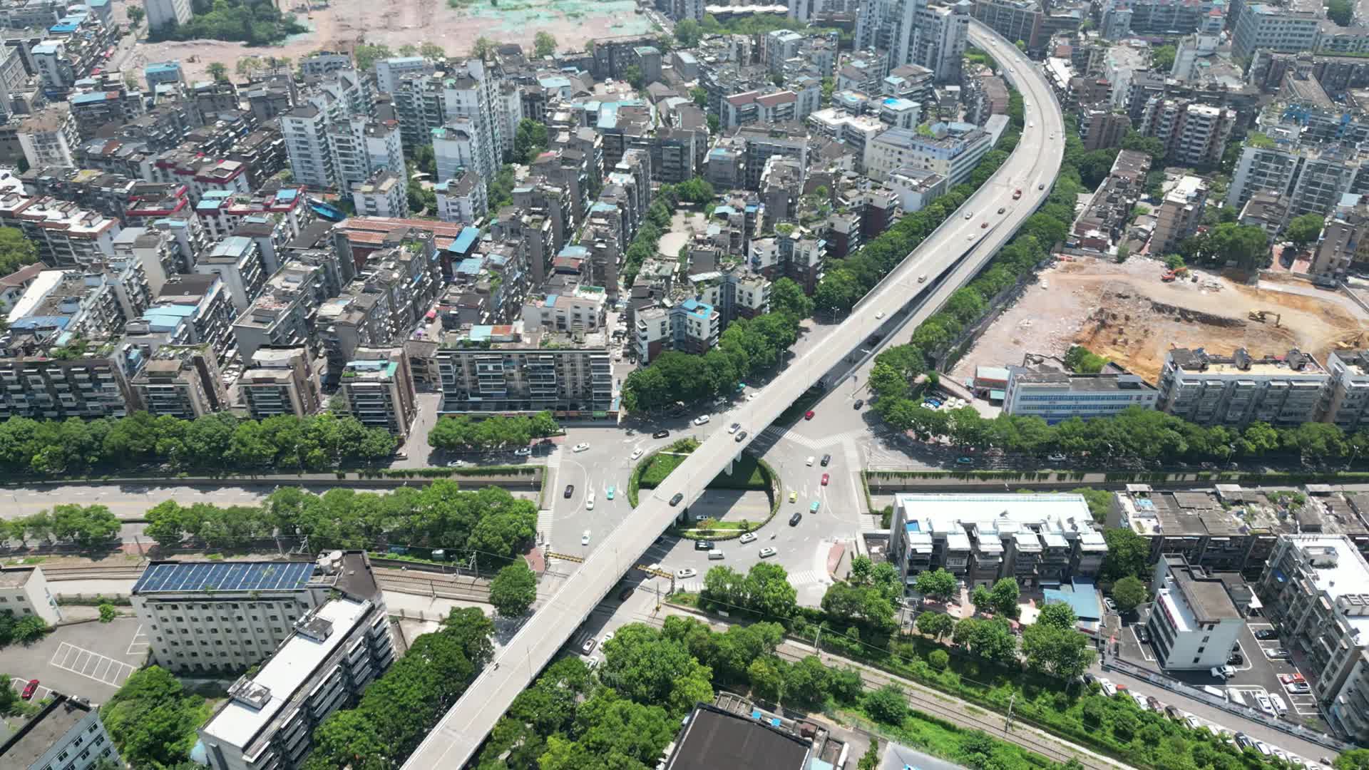 城市航拍湖北宜昌国际广场视频的预览图