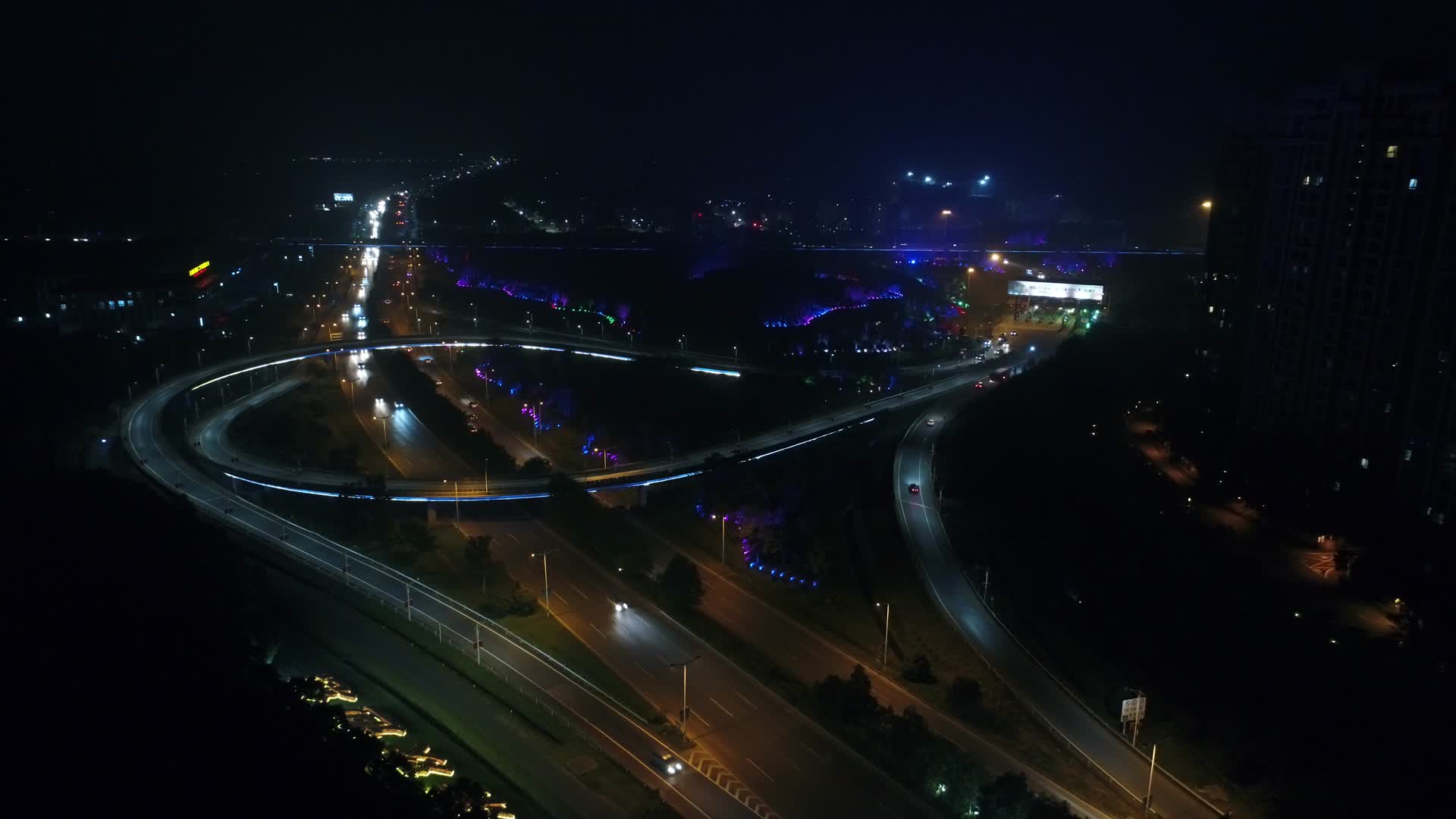 德清大道高架桥夜景视频的预览图