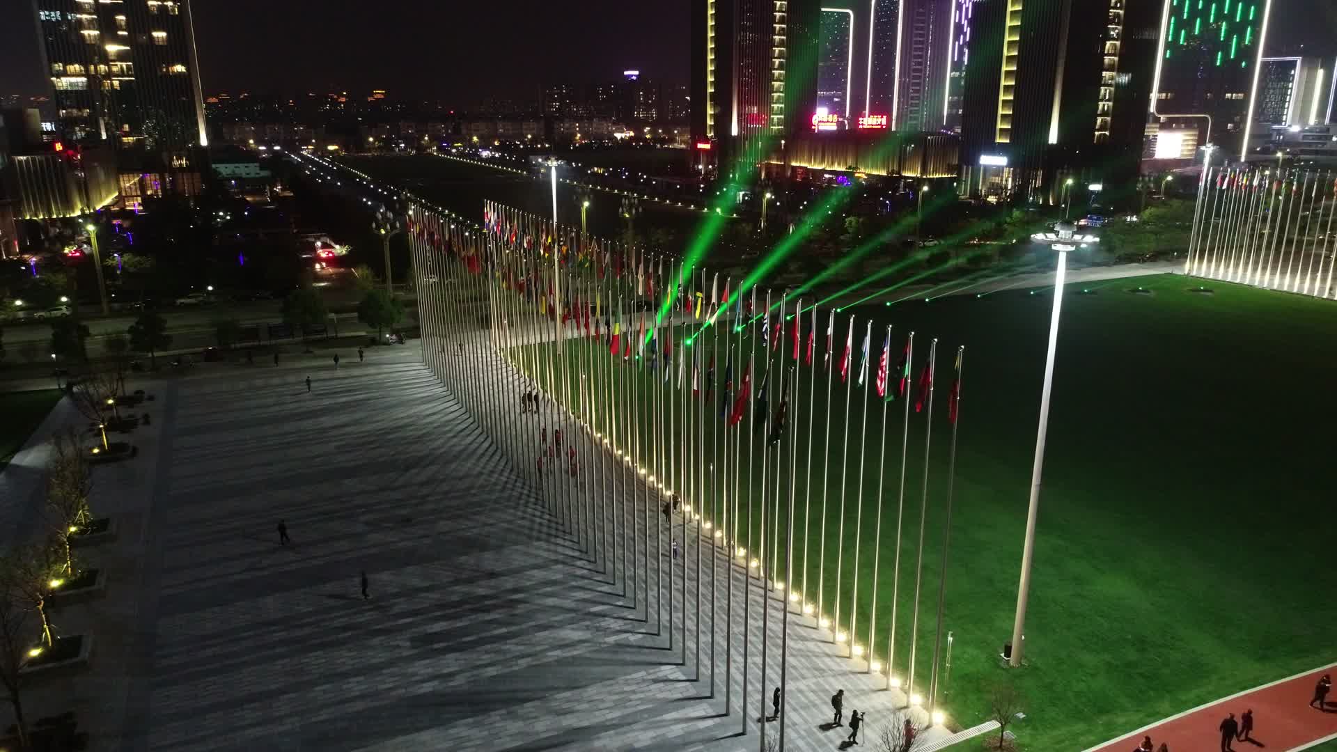 德清地信中心夜景灯光国旗视频的预览图