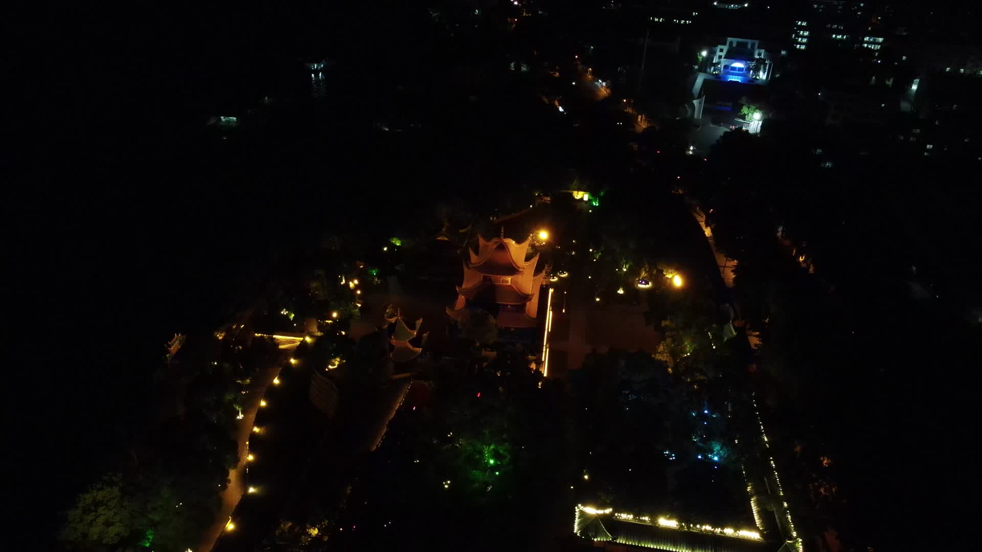 湖南岳阳楼汴河街夜景灯光视频的预览图