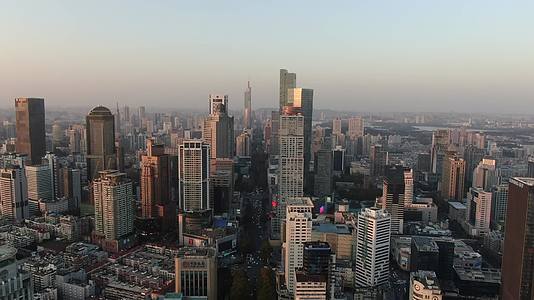 江苏南京新街口商业圈清晨航拍视频的预览图