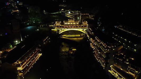 湖南湘西芙蓉镇夜景视频的预览图