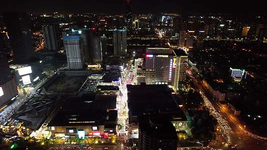 昆明城市夜景交通灯光航拍视频的预览图