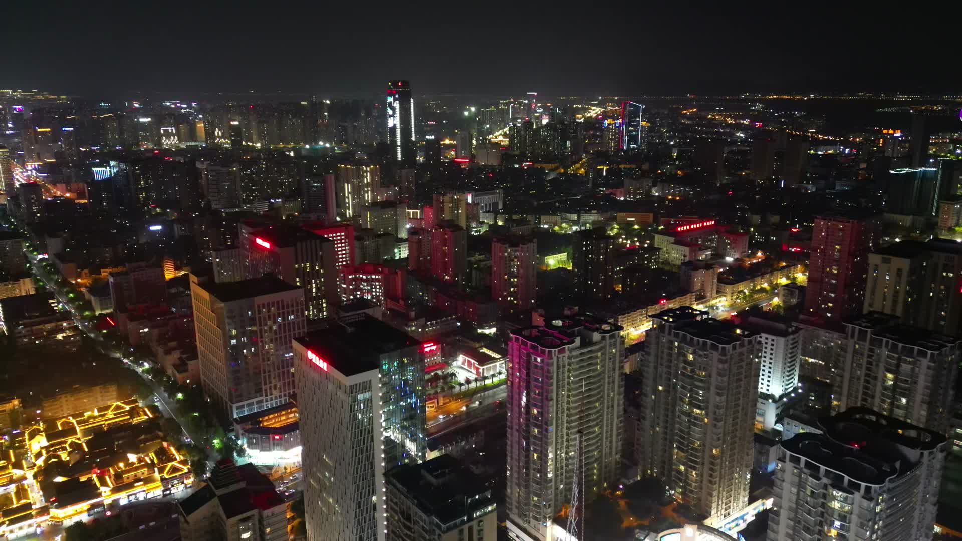 航拍云南昆明城市夜景视频的预览图