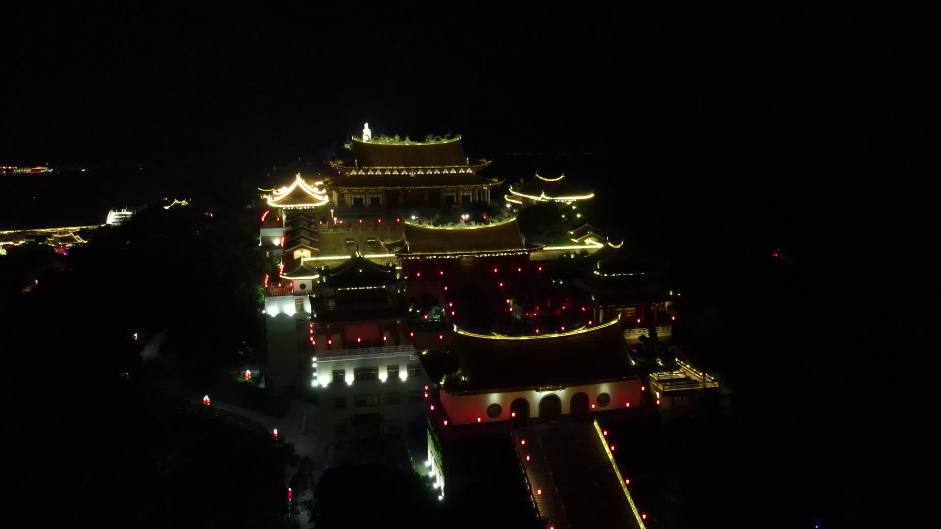 旅游景区福建湄洲岛5A景区妈祖庙夜景视频的预览图