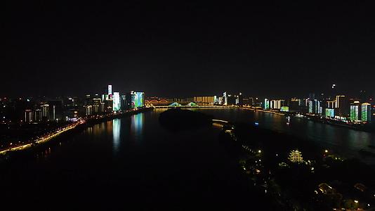 湖南长沙湘江两岸夜景灯光航拍视频的预览图