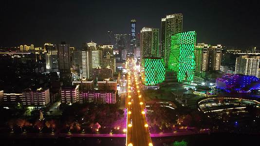 航拍广西柳州五星商圈夜景视频的预览图