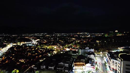 丽江古城夜景航拍视频的预览图