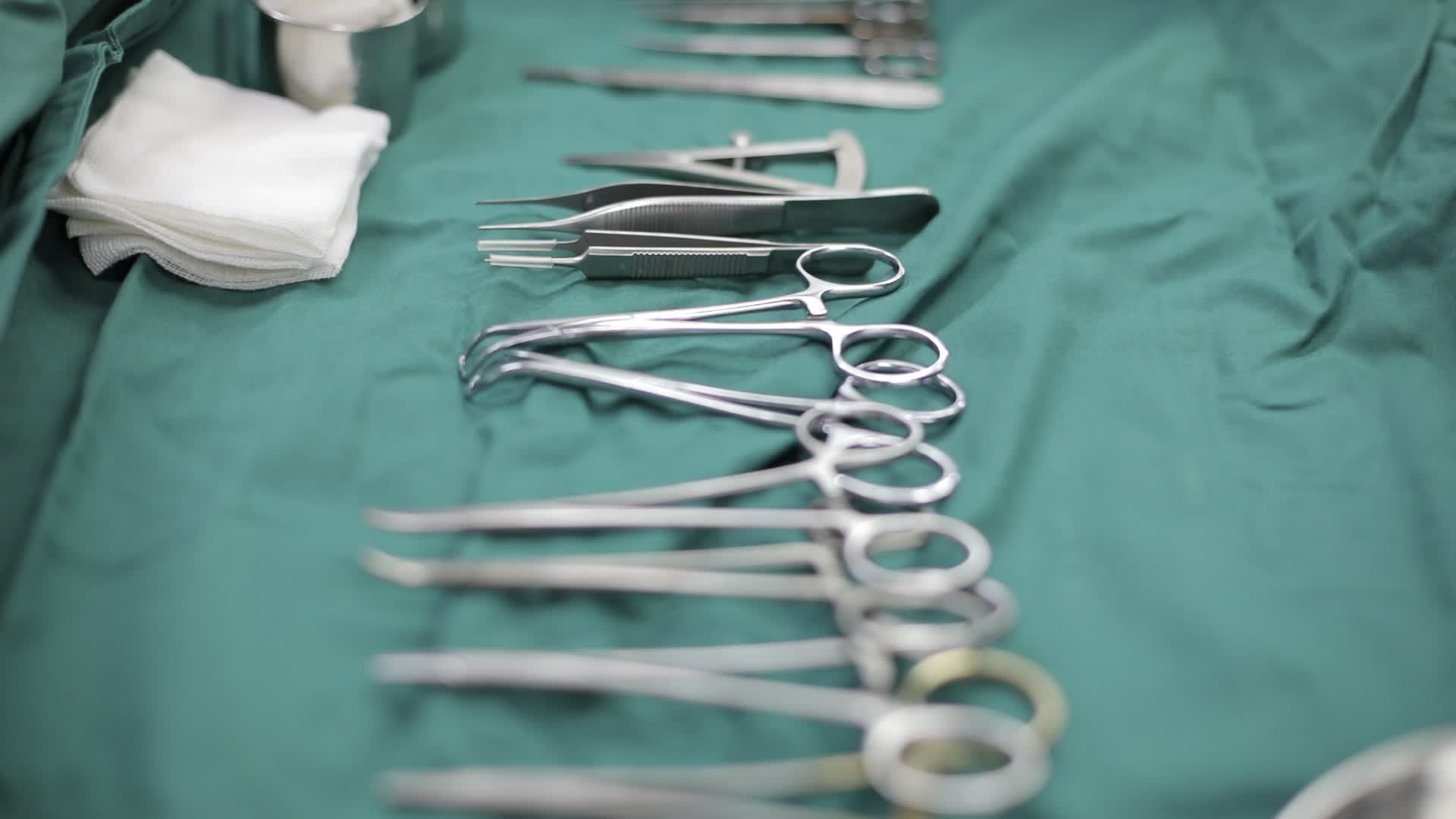 医疗手术器材视频的预览图