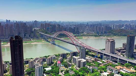 4K重庆朝天门大桥蓝天白云视频的预览图