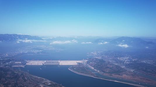 4K远眺三峡大坝工程视频的预览图