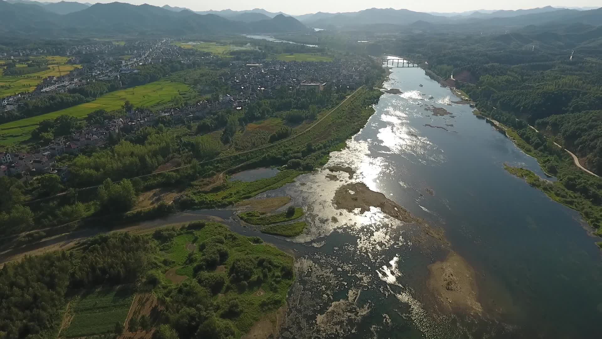 河流三角洲滩涂航拍视频的预览图